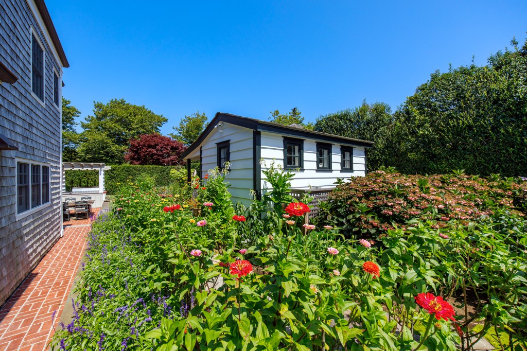 The grounds capture fantastic natural light.