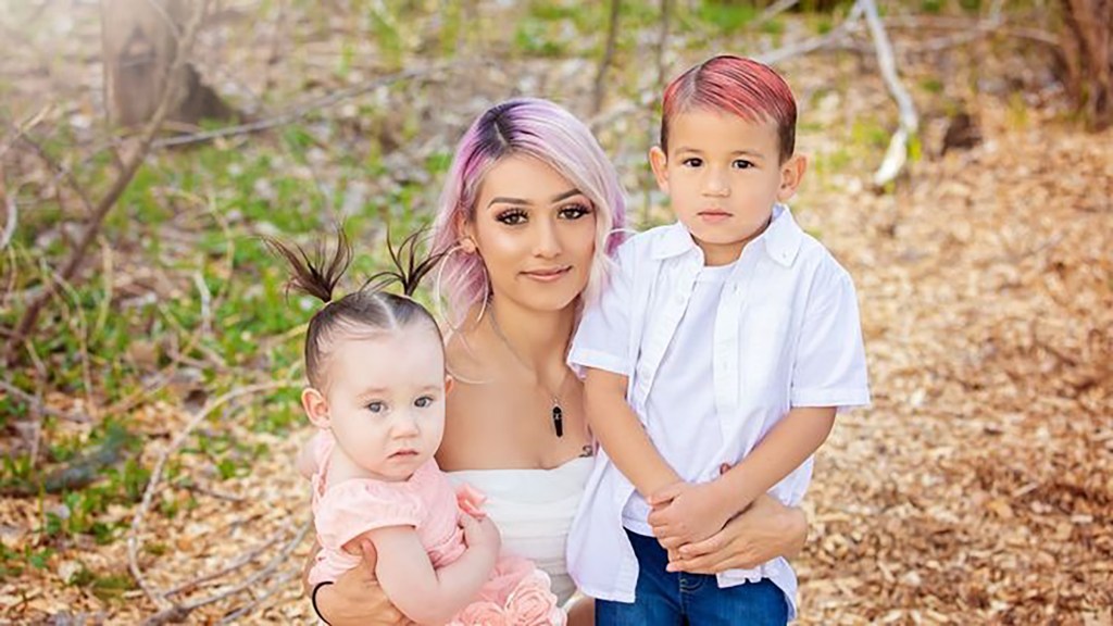 Erika Diarte-Carr with her kids Aaliyah and Jeremiah.