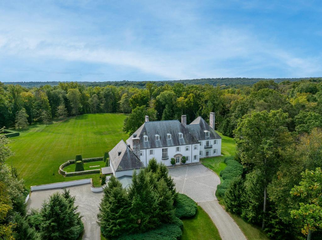 A massive estate purchased by the late New York City heiress Huguette Clark as a Cold War retreat has hit the market fort $25.5 million.