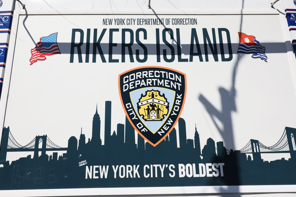 rikers island sign