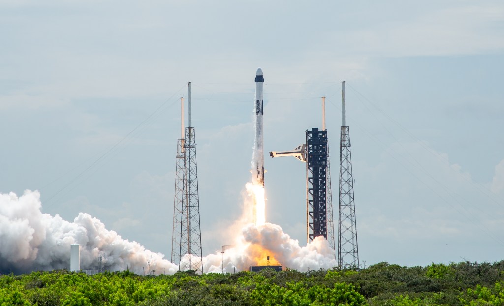 A SpaceX Falcon 9 rocket carrying the company's Dragon spacecraft launched to the ISS on September 28, 2024.