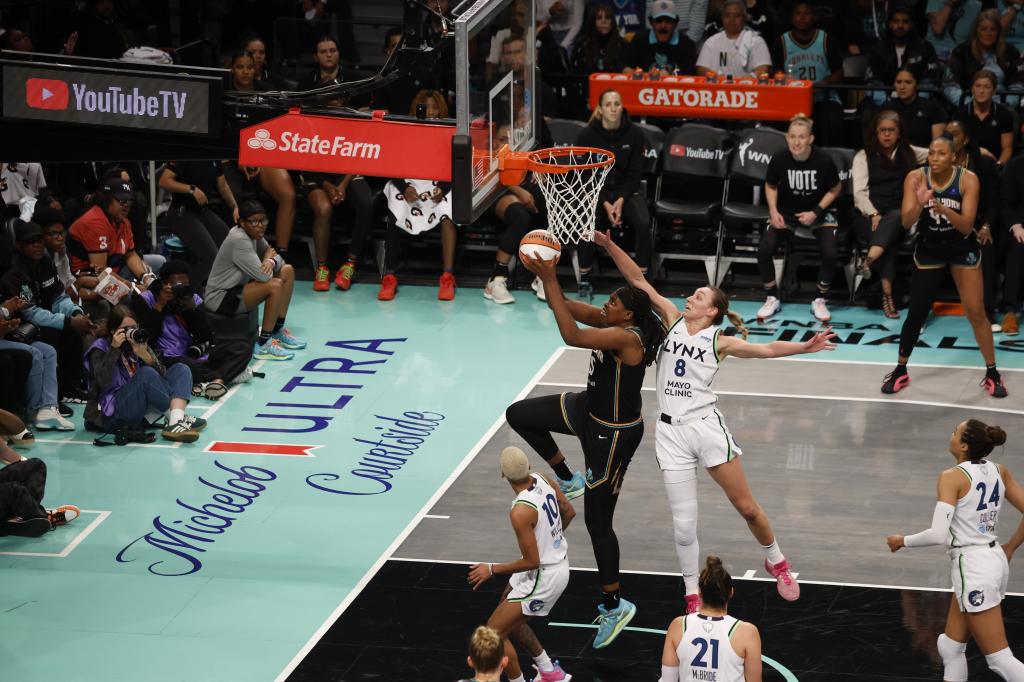 Jonquel Jones hits a shot during the Liberty's win over the Lynx on Oct. 20, 2024.