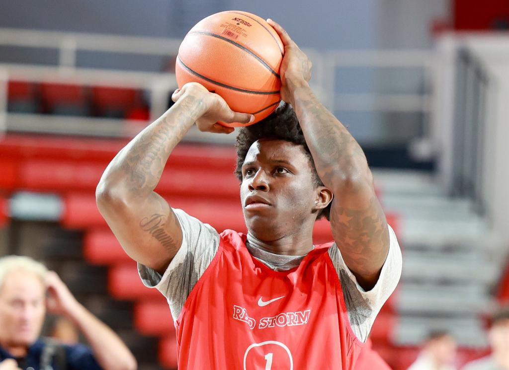 Kadary Richmond puts up a shot during the practice on St. John's Media Day on Oct. 15, 2024.