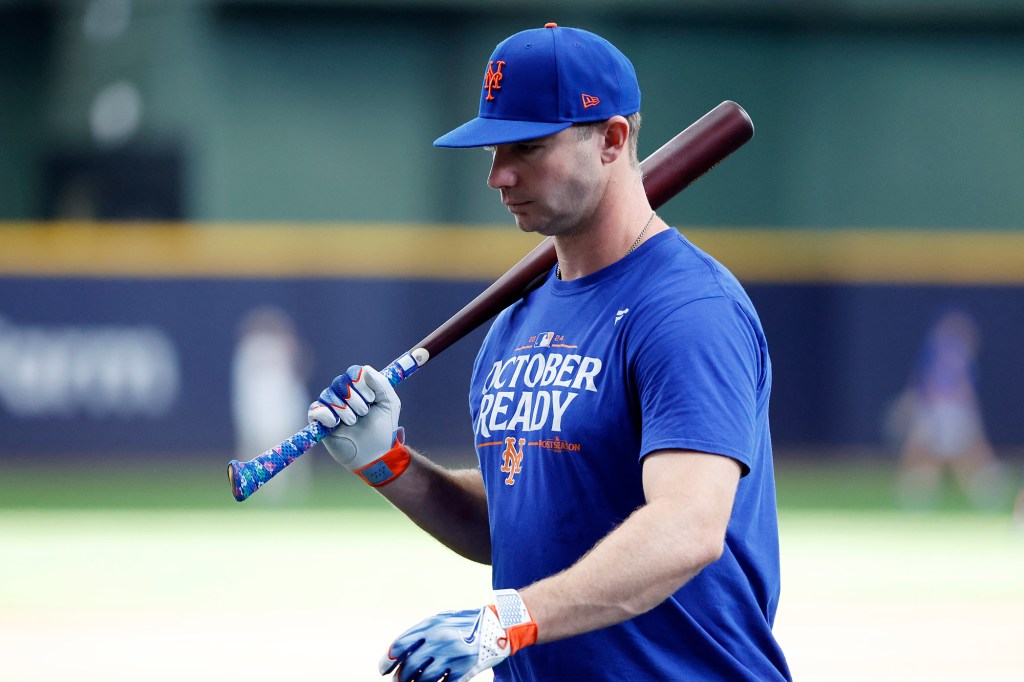 Pete Alonso takes batting practice before Game 3 against the Brewers on Oct. 3.