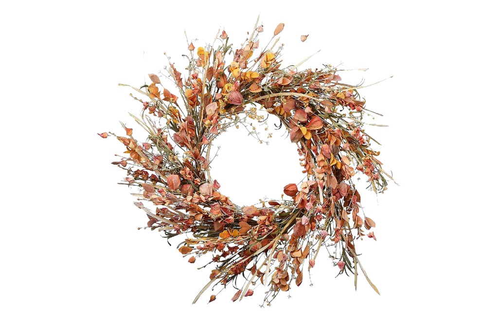 A wreath of dried flowers signifying fall