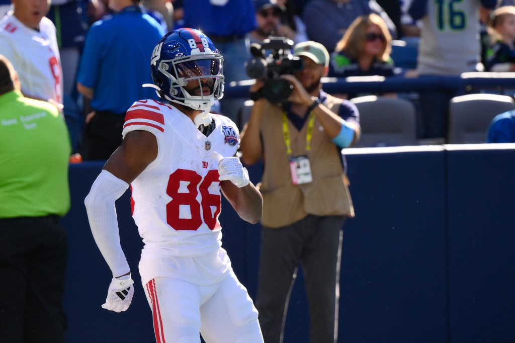 Darius Slayton helped the Giants overcome the absence of Malik Nabers on Oct. 6.