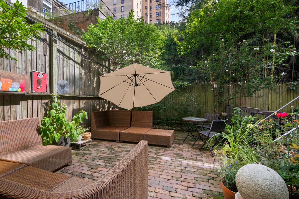 Urban outdoor space is always appealing 