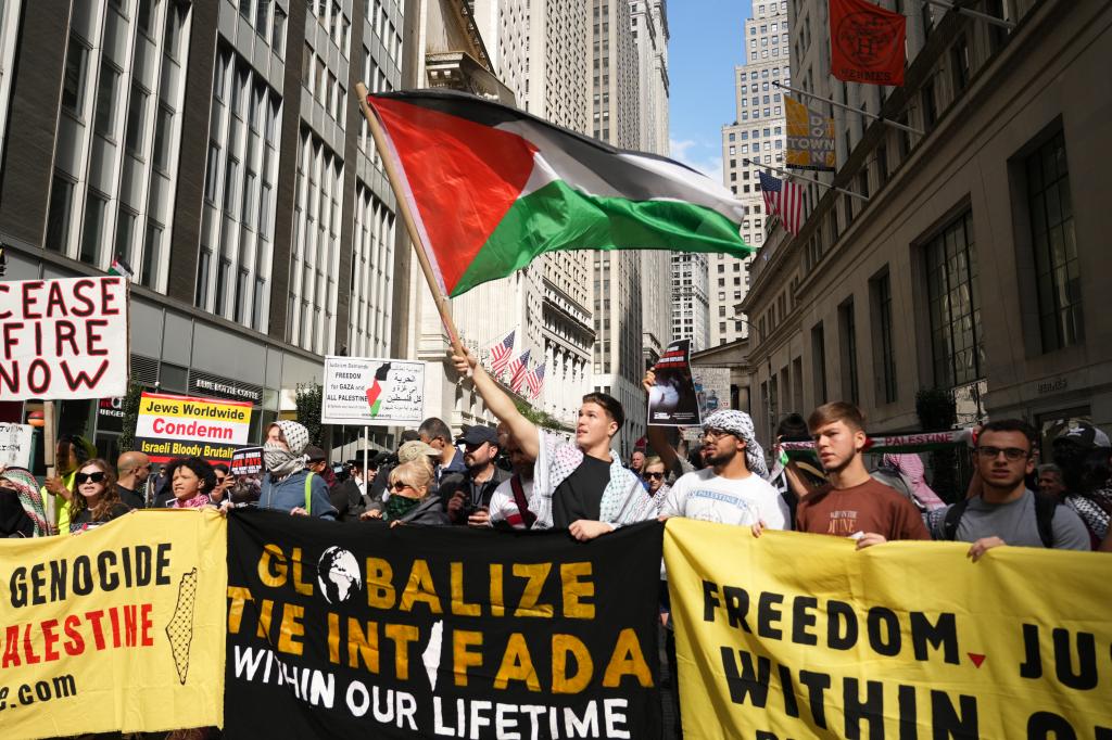 Hundreds of anti-Israeli protesters massed in Manhattan. 