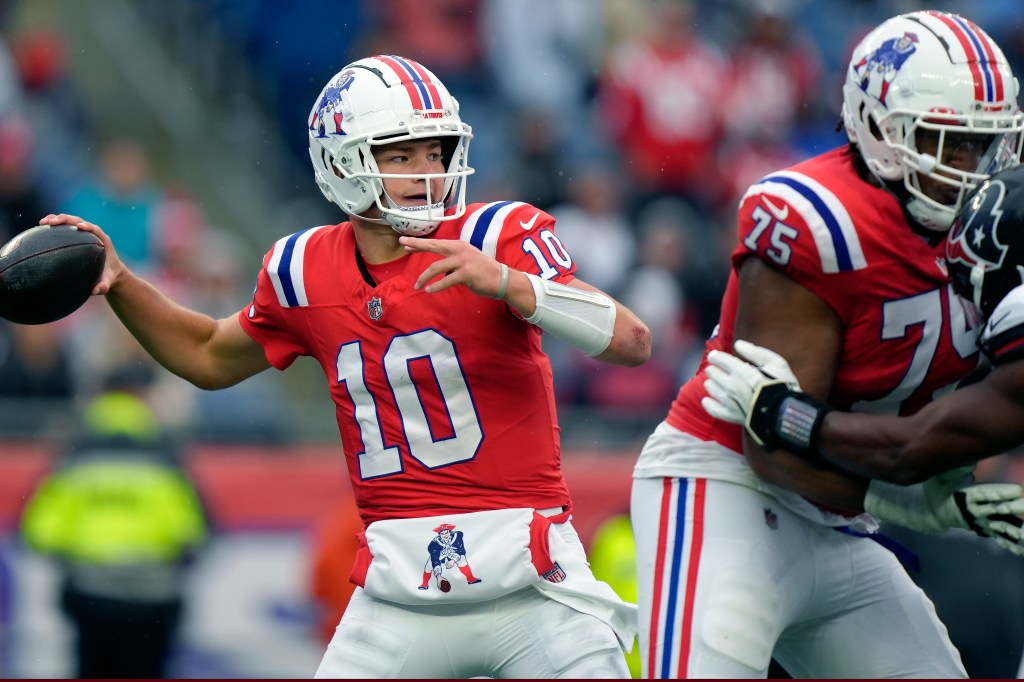 Drake Maye looked the part in his first game as the starting QB.