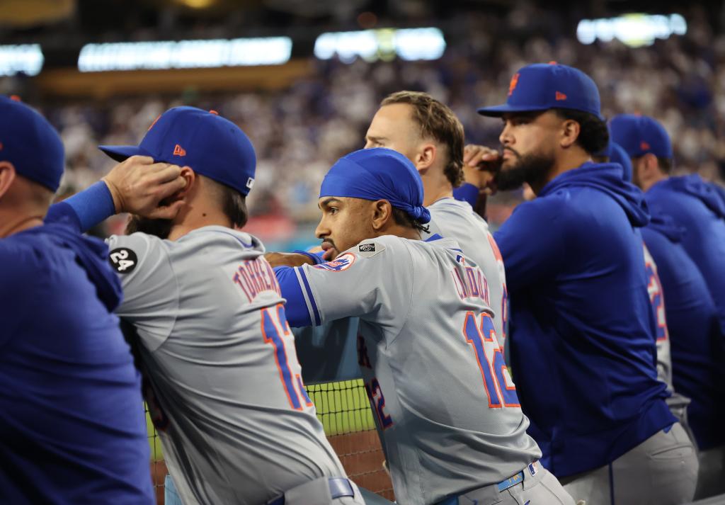 New York Mets shortstop Francisco Lindor #12 in dugout during the 9th inning at NLCS Game 6 against Los Angeles Dodgers at Dodger Stadium