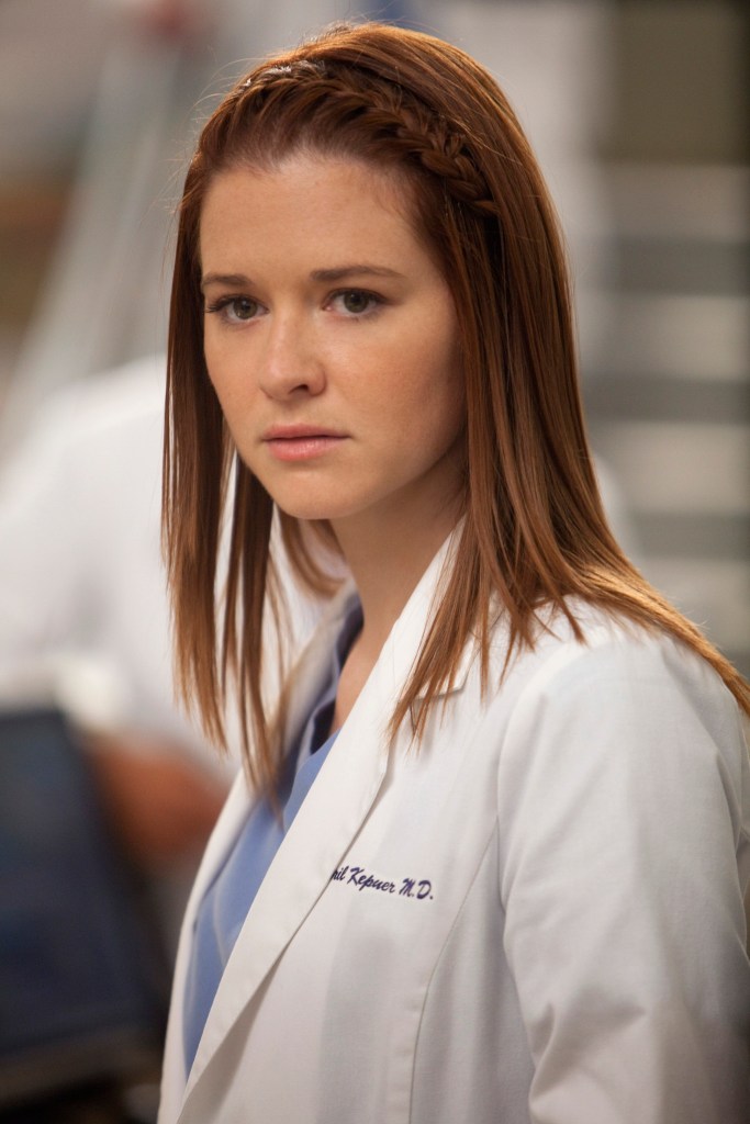 Sarah Drew on "Grey's Anatomy" looking worried. 