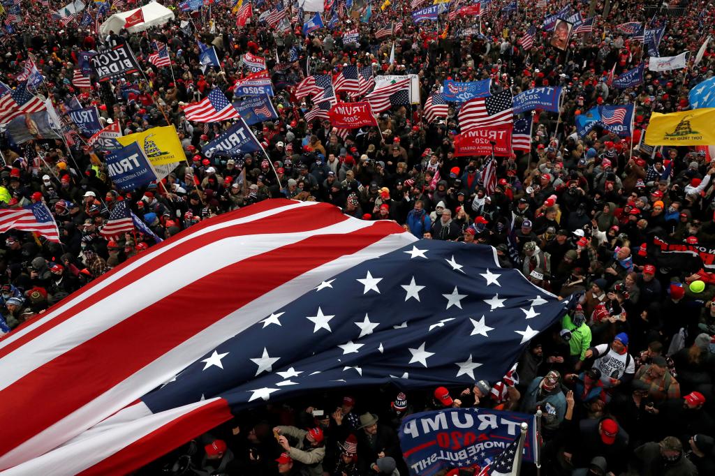 Pro-Trump protesters clash with Capitol police at a rally to contest the certification of the 2020 U.S. presidential election results by the U.S. Congress, at the U.S. Capitol Building in Washington, U.S, January 6, 2021. 