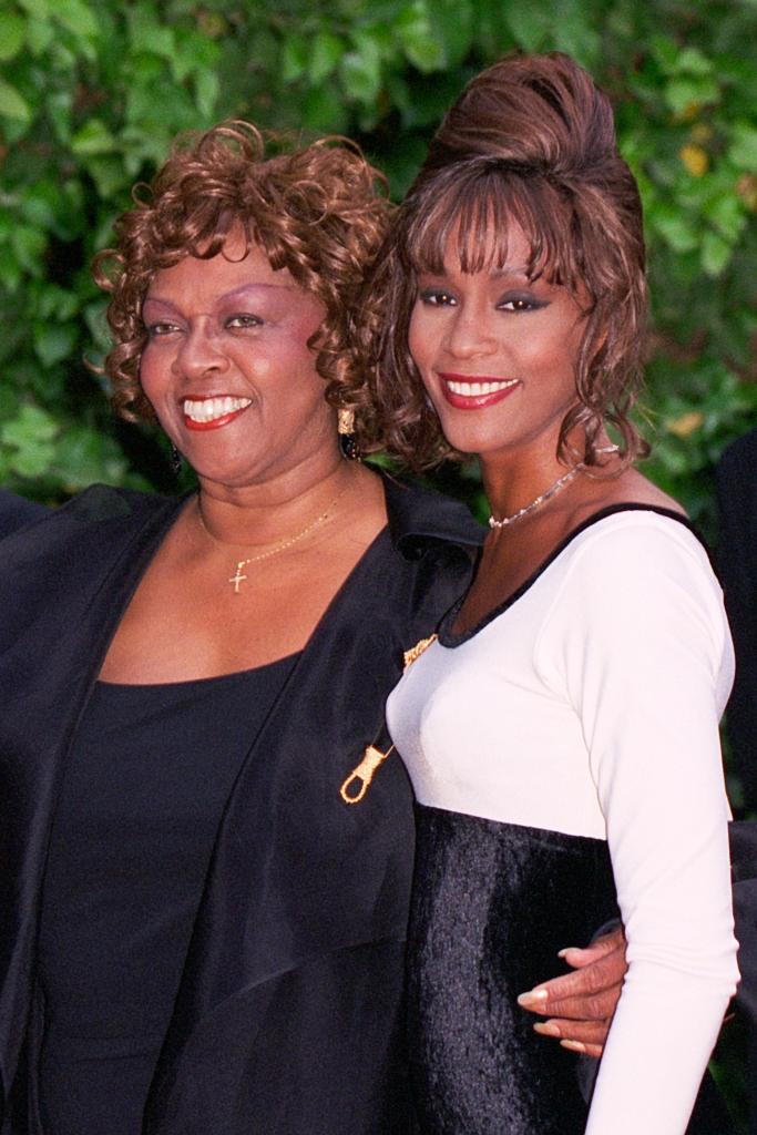 Singer Whitney Houston and mother Cissy Houston attend the World Music Awards Ceremony on May 4, 1994 in Monaco, Monaco. 