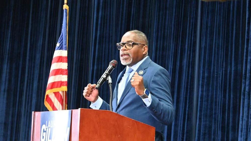 Hempstead Mayor Waylyn Hobbs speaking at the event on Oct. 17.