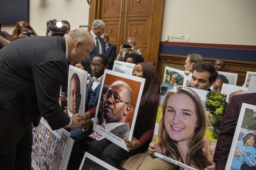 Family members and friends of victims killed in crashes at a hearing on Capitol Hill in 2019.