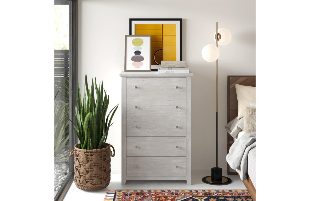 Tevrat 5 Drawers 31.1" W Dresser
