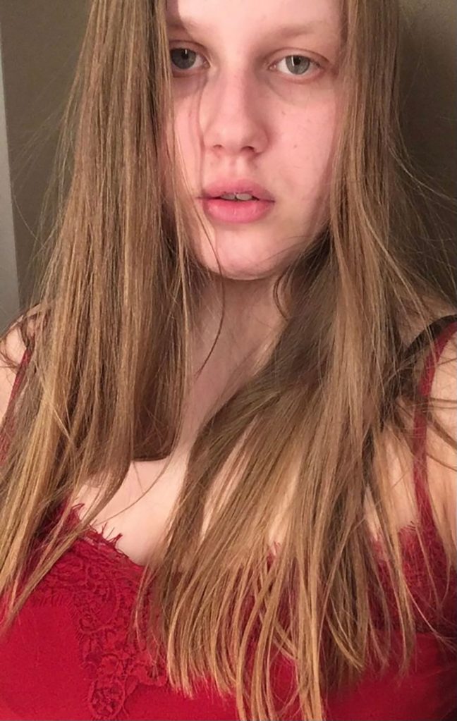 A young woman, possibly Julia Wandelt, taking a selfie.