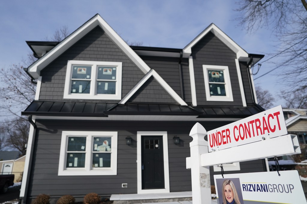 Home under contract sign