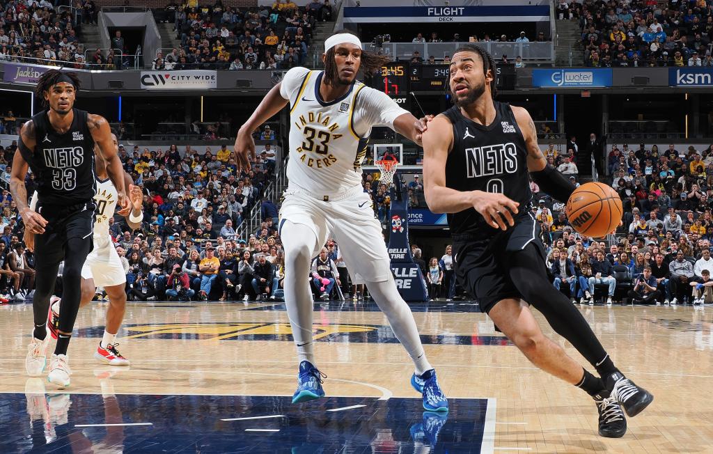 Trendon Watford, who scored a team-high 26 points, drives to the basket during the Nets' loss to the Pacers.