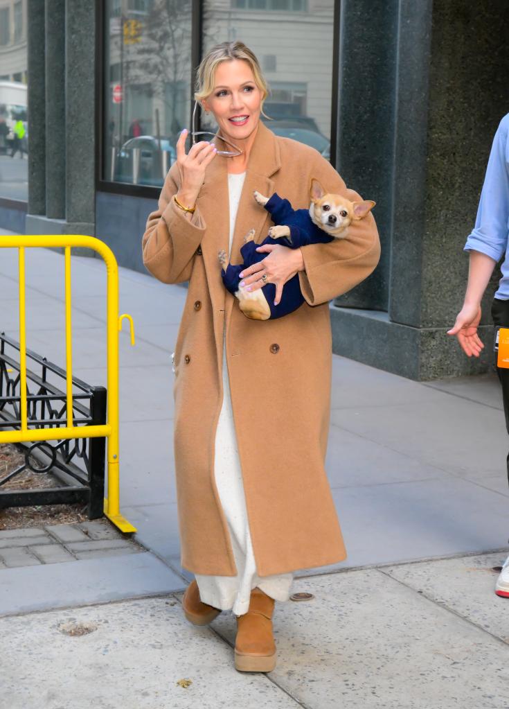 Jennie Garth is seen outside ABC Studios.