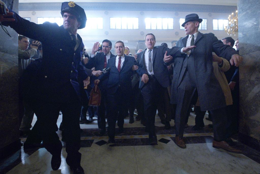 THE IRISHMAN, center, from left: Ray Romano, Al Pacino, Robert De Niro, 2019.