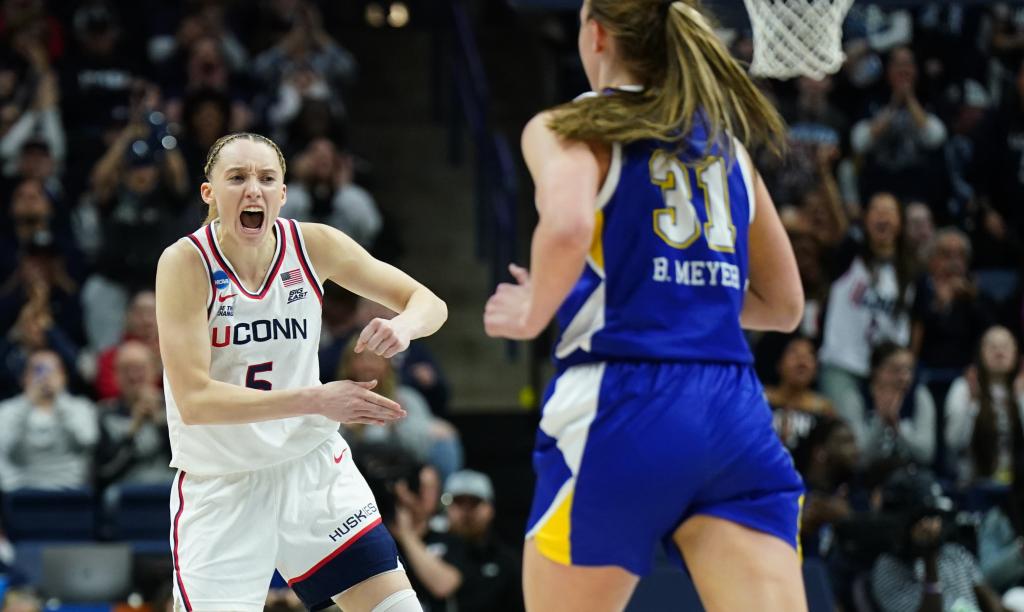 Huskies guard Paige Bueckers (5) reacts after a play against the South Dakota State Jackrabbits