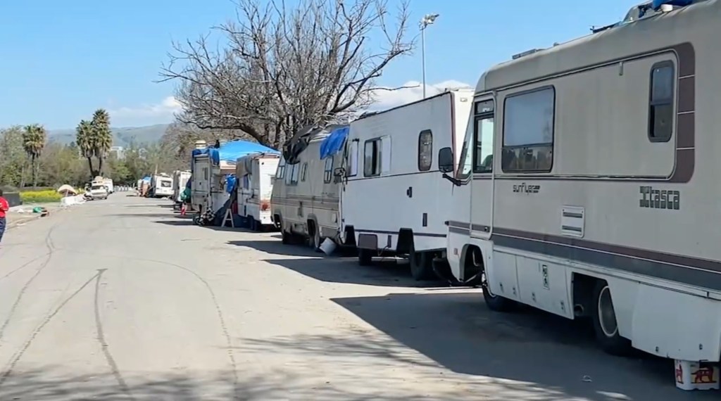 vans being rented to live in