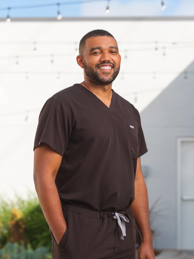 Dr. Kenny Brown (pictured here), Feno's CEO and co-founder, launched the smartbrush last summer.