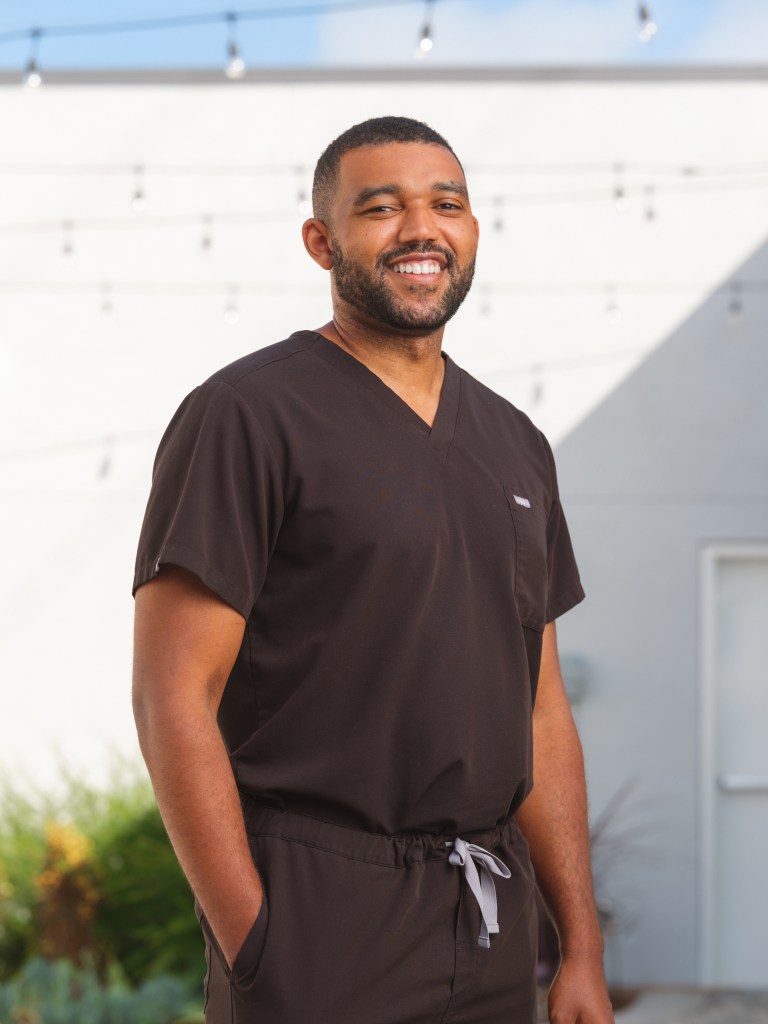Dr. Kenny Brown (pictured here), Feno's CEO and co-founder, launched the smartbrush last summer.