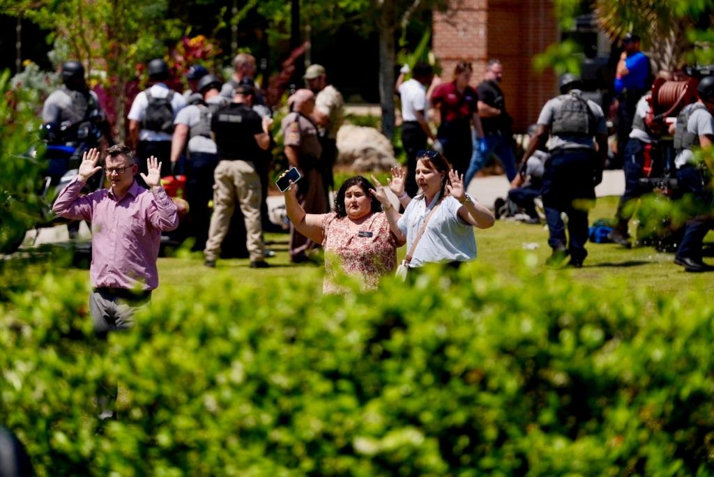 People evacuate Florida State University (FSU) campus after a mass shooting in Tallahassee, Florida, U.S., April 17, 2025.
