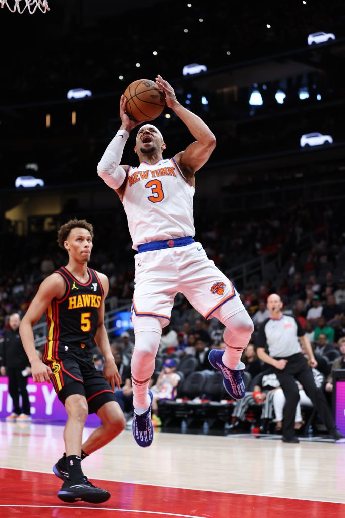 Josh Hart #3 of the New York Knicks drives to the basket during the game against the Atlanta Hawks on April 5, 2025 at State Farm Arena