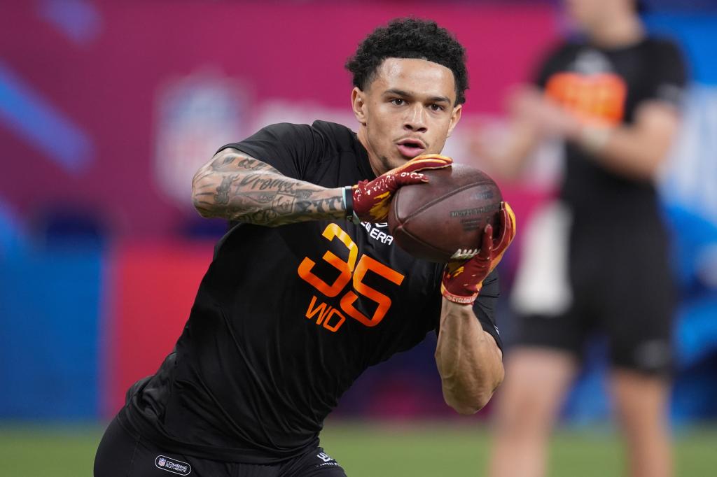 Jaylin Noel catches a pass at the NFL combine on March 1, 2025. 
