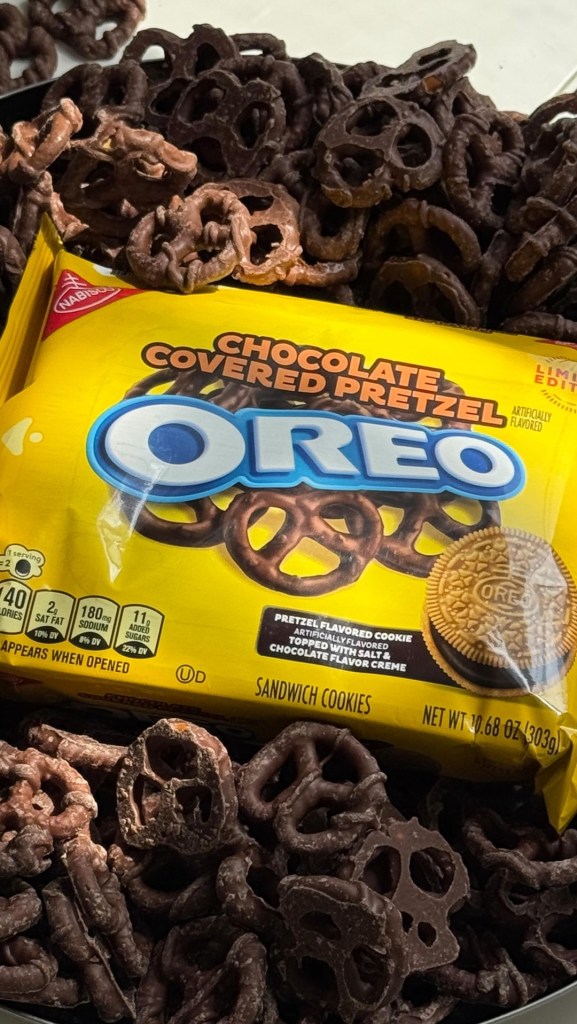 Package of limited-edition Chocolate Covered Pretzel-flavored Oreos