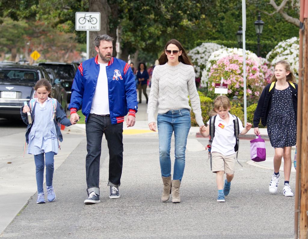 Jennifer Garner and Ben Affleck with their kids.
