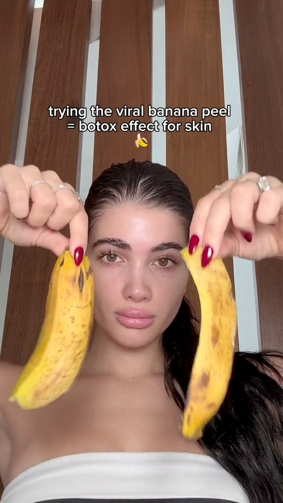 Influencer TikTok banana peel 