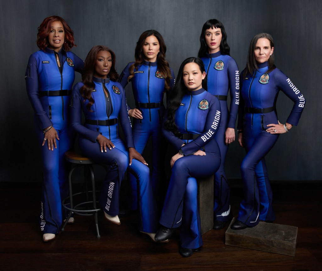  Blue Origin/Mega* Blue Origins all-female crew - including Katy Perry, Lauren Sánchez and Gayle King 
