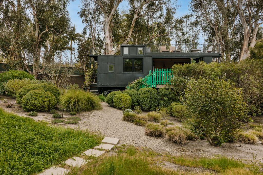 The caboose came with Duchovny's purchase of the property.