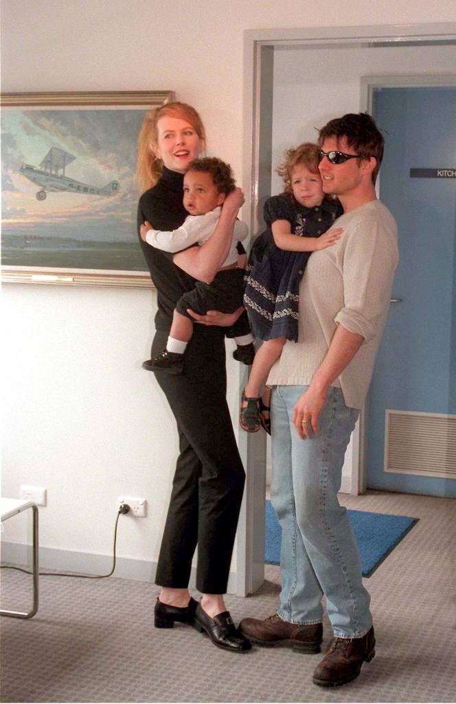 Nicole Kidman and husband Tom Cruise arrive at Sydney Kingsford Smith airport and introduce their children Connor and Isabella to the media.