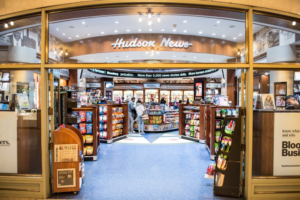 airport store