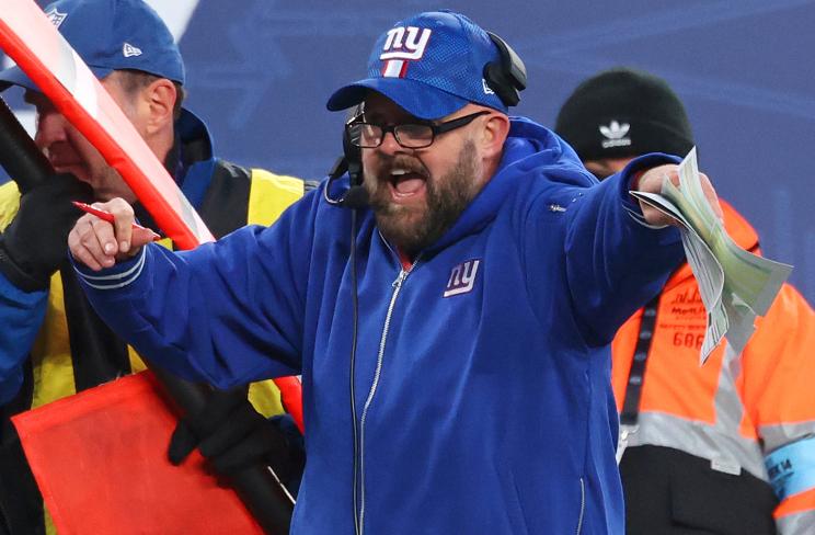 New York Giants head coach Brian Daboll races down the field tog et his players to down th ball and stop the clock in the final seconds of the game during the second half when the New York Giants played the New Orleans Saints Sunday, December 8, 2024 at MetLife Stadium in East Rutherford, NJ. New York Giants lost 14-11.