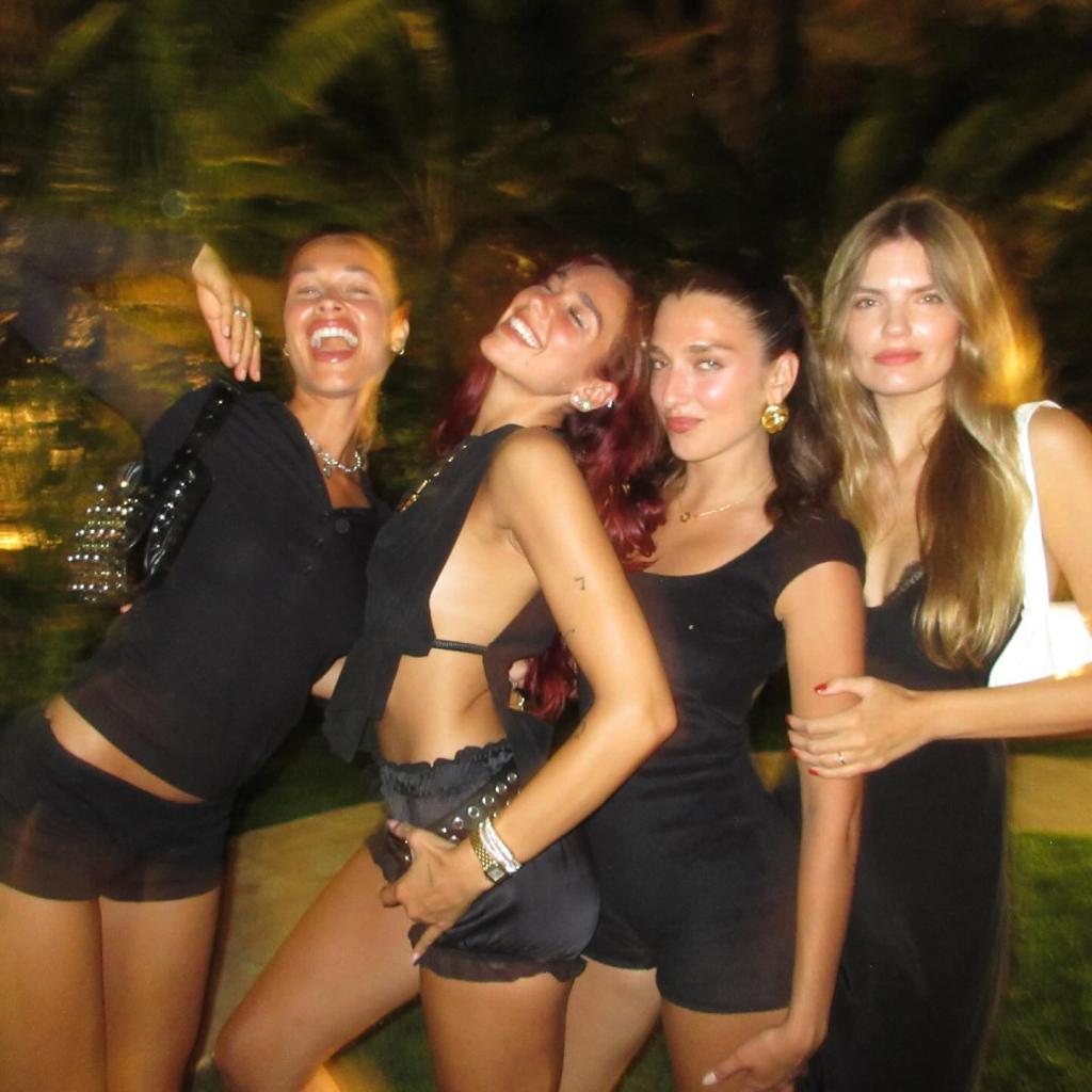 Dua Lipa in diaper shorts. 