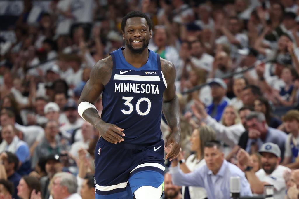 Julius Randle's body language has done a 180 in the playoffs.  
