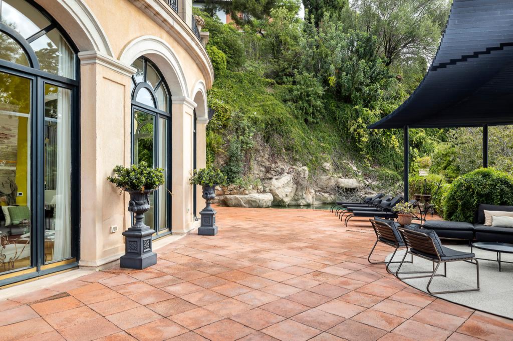 The outdoor patio. 