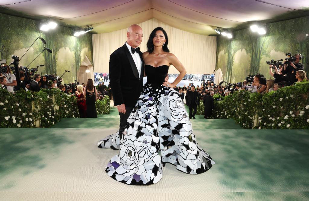 Sánchez is expected to attend the Cannes festival alonside Bezos as she is set to receive the 2025 Global Gift Women Empowerment Award. 