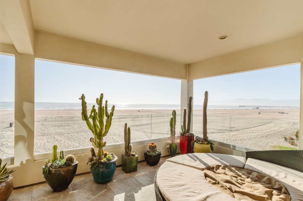 The unit occupies 2,091 square feet. 091-square-foot unit