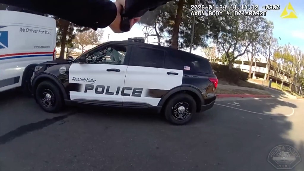 Bodcam footage of officer shooting at squad car