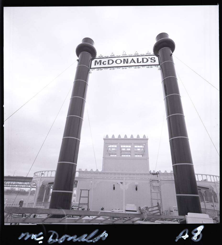 Black and white photo of a McDonald's riverboat restaurant in St. Louis.
