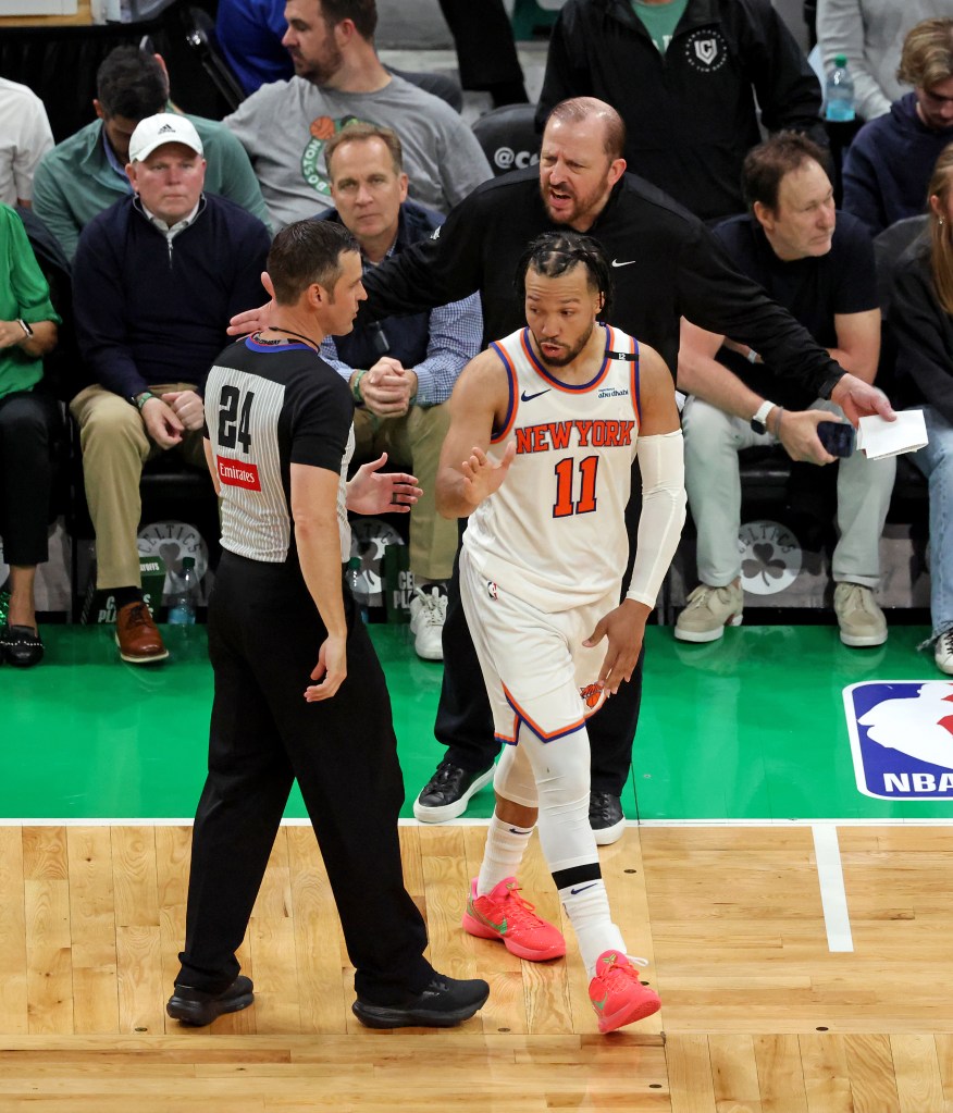 Tom Thibodeau and Jalen Brunson (11) during the Knicks' series against the Celtics.